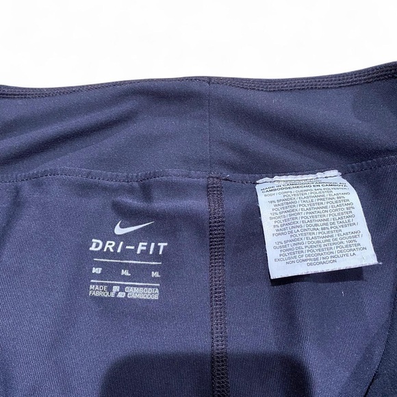 Nike Women's Navy Skater Skirt - Picture 2 of 2